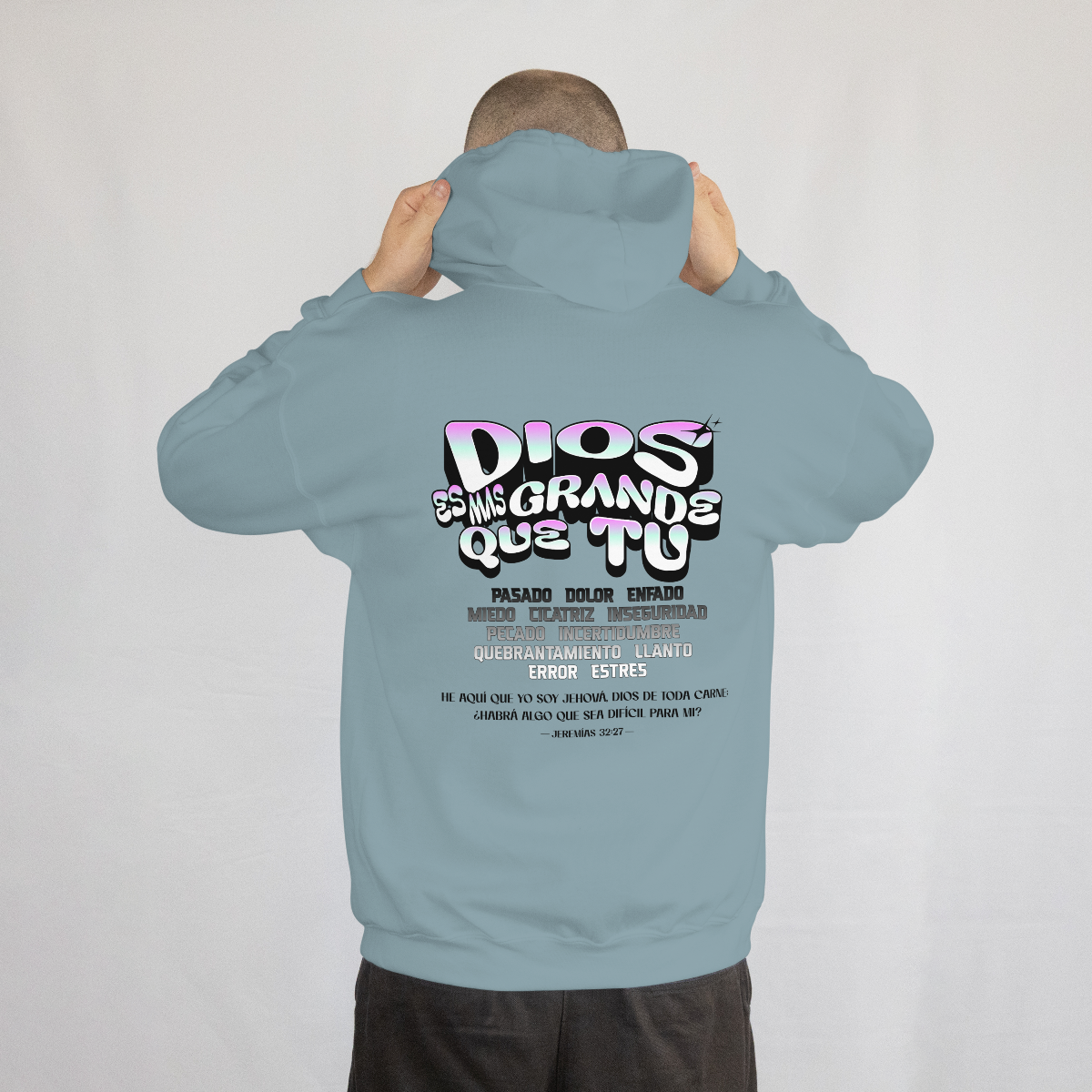 Dios es Mas Grande Sudadera image 3