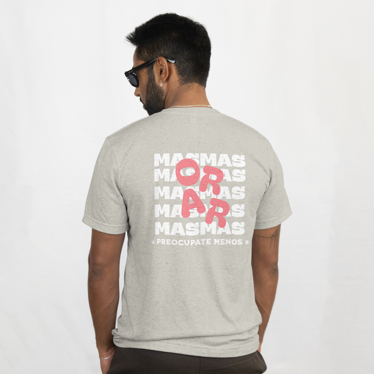 Orar Mas, Preocupate Menos Camiseta image 10