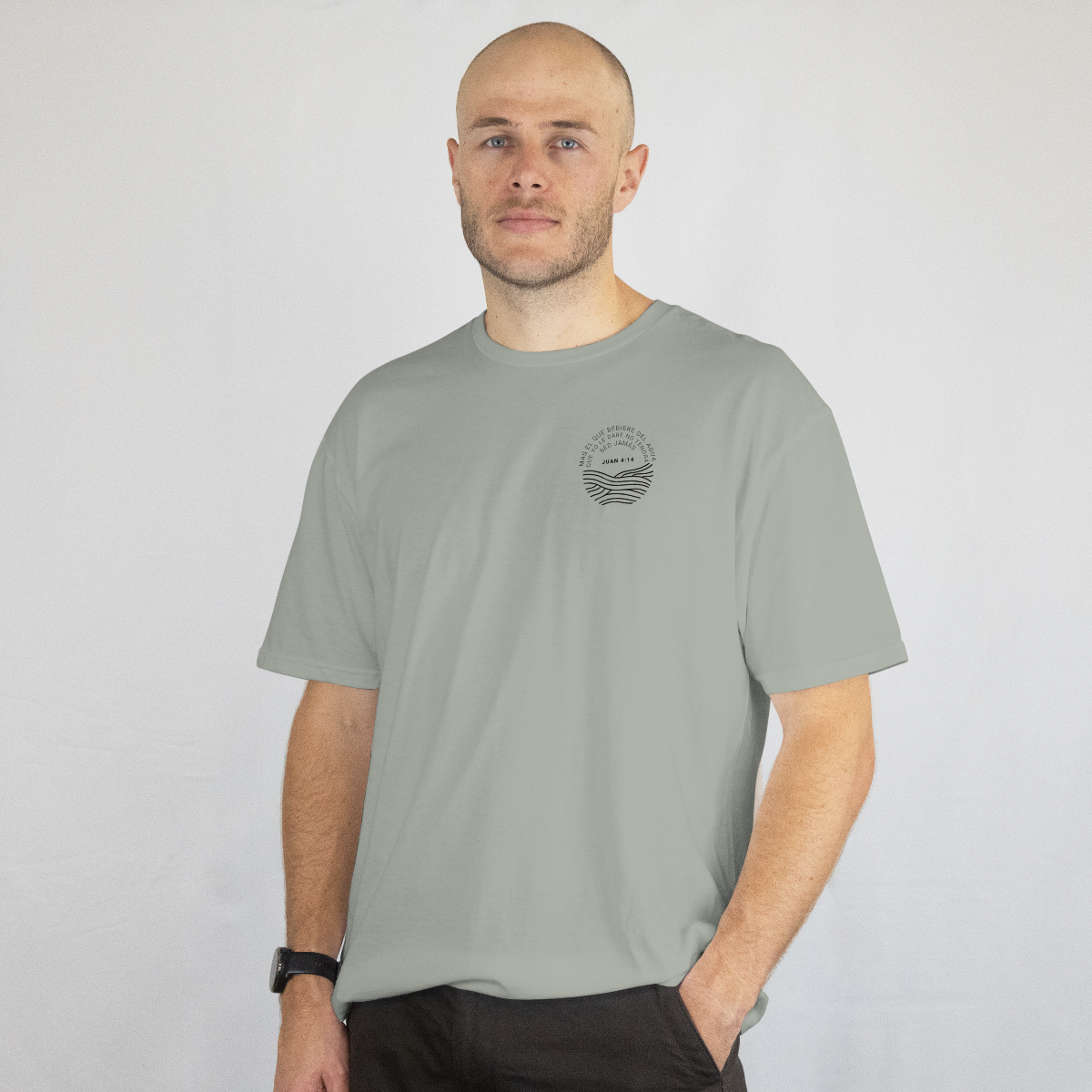 Juan 4:14 Camiseta image 4